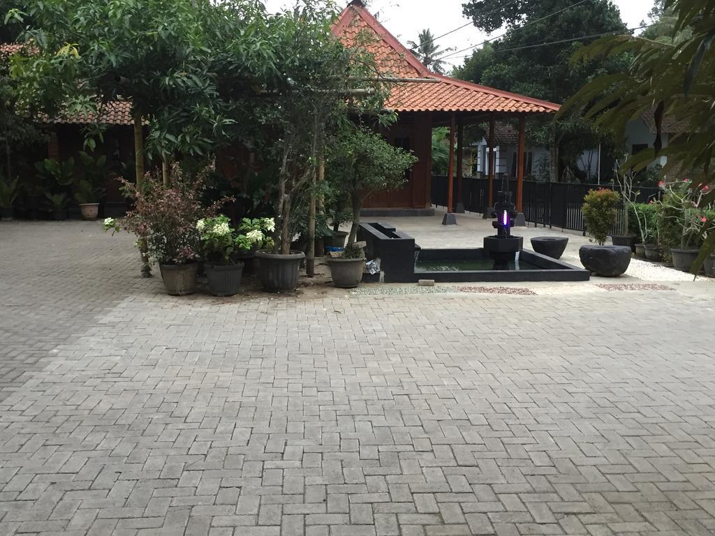 Anugrah Borobudur Magelang Zewnętrze zdjęcie